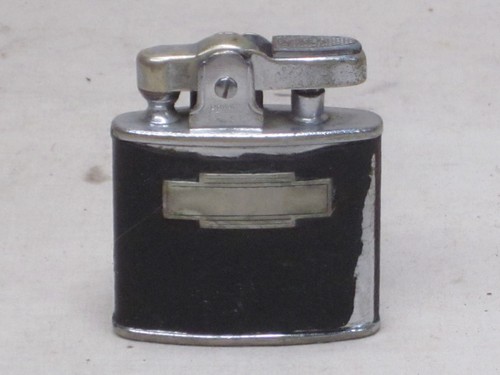 Missing screw incomplete - missing,
