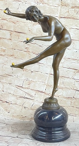Bronzo nude girl giocoliere - nude,