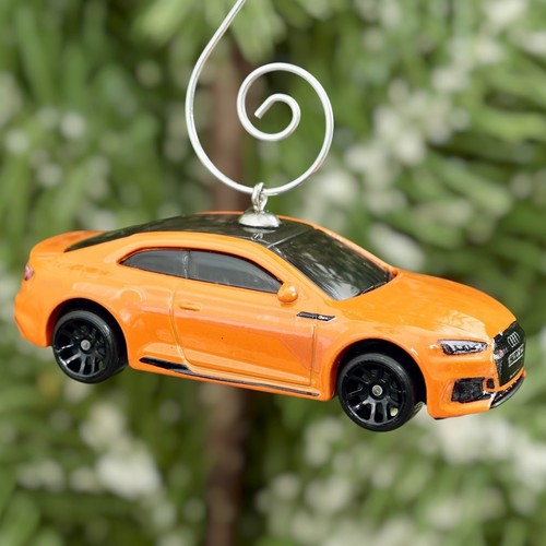 Ornamento auto audi - audi, •