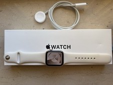Apple Watch SE 2,40mm,Wi-Fi+Cellular, Cassa in Alluminio con cinturino sport