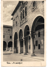 cr 043 1935 POLA (Croazia) Municipio  viaggiata - Ediz.Valacchi Pola