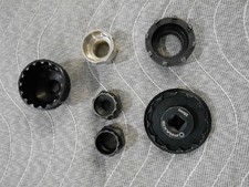 6 Staffa inferiore e strumenti