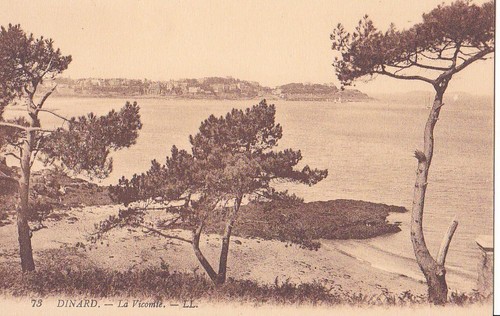 Unposted vintage postcard - unposted, c