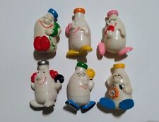 SET FIGURINE BOTTIGLIE LATTE FERRERO KINDER BRIOSS - FIGURINE DA COLLEZIONE