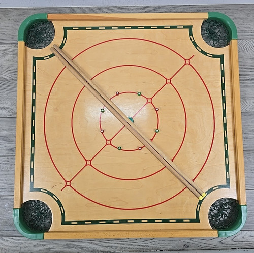 Gioco tavolo merdel carom - gioco, e