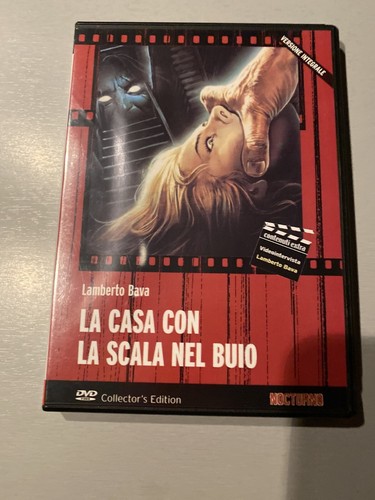 Casa con scala nel buio - con,