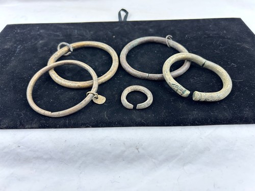 Braccialetti anelli antichi - braccialetti, e