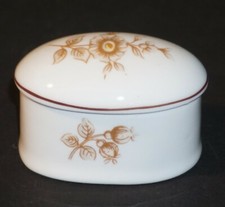 SCATOLINA IN PORCELLANA- FIORI- HOLLOHAZA HUNGARY - VINTAGE