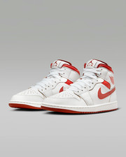 Air Jordan 1 Mid SE White