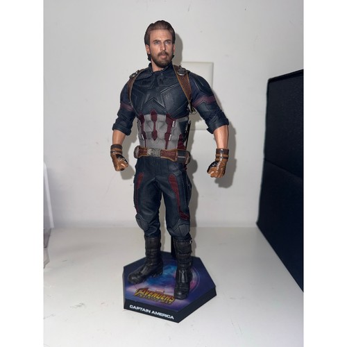 Hot toys captain - toys, mms