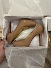 Christian Louboutin Nuova