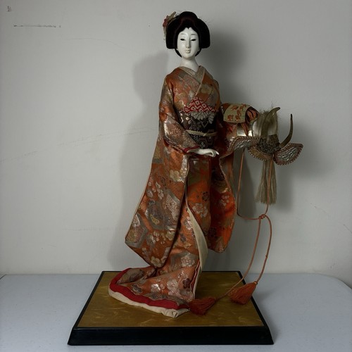 Bambola geisha giapponese
