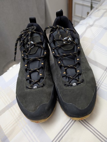 Scarpa trekking leggera - scarpa,