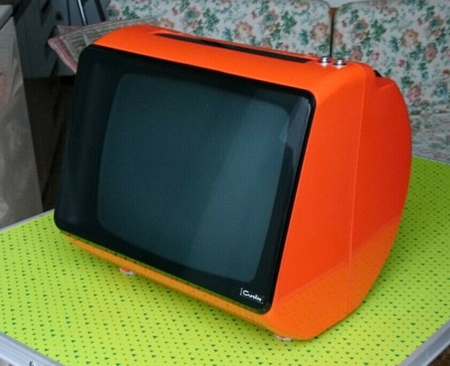 Televisore vintage design - di,
