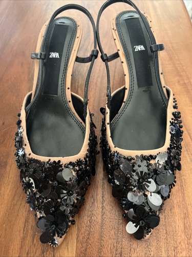 Zara black followers - black,