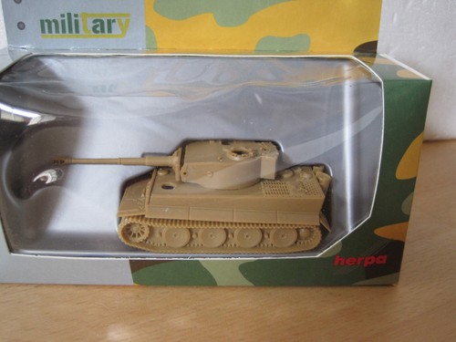 Herpa militare tigre - media, con