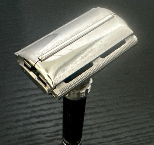 Gillette the date code - "the,
