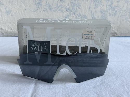 Nos vintage oakley mumbo - oakley, m