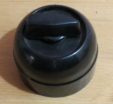 VECCHIO INTERRUTTORE IN