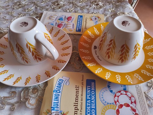 Set piattini 6 tazze - 6,