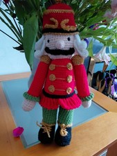 Schiaccianoci carino fatto a