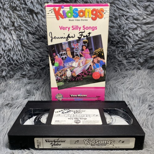 Kidsongs very silly songs - kidsongs,