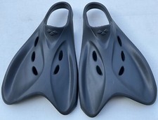 Arena Pinne Nuoto Adult Black