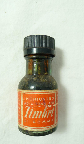 Vecchia boccetta piena - vecchia,