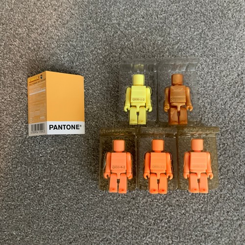 Medicom pantone kubrick figure - pantone,