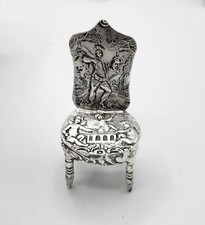 Antica sedia in miniatura