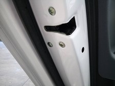 LEFT REAR DOOR LOCK / 2507641