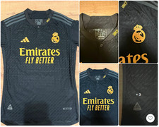Terza maglia ufficiale Real