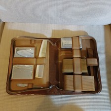 Beauty case in pelle. anni