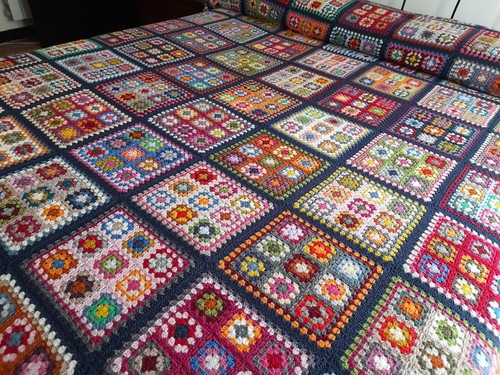 Coperta granny uncinetto
