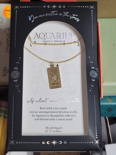 Collana con ciondolo stile