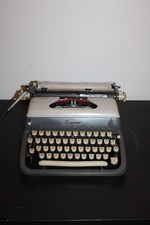 Macchina da scrivere Everest