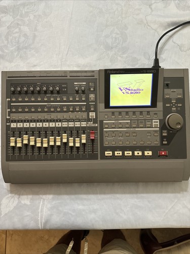 Roland 1680 24bit - 24bit, digital