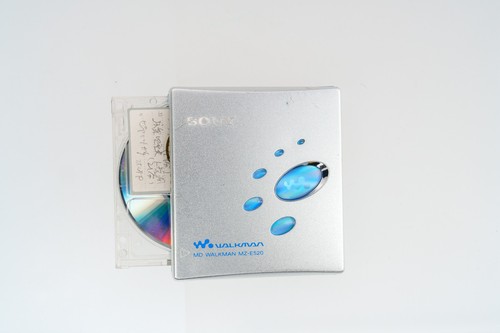 Sony e520 silver - sony, mz-e520