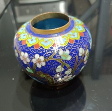 Piccolo vaso cinese antico in bronzo decorato