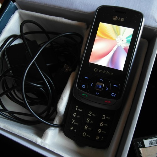 Kp270 gsm vodafone - lg,