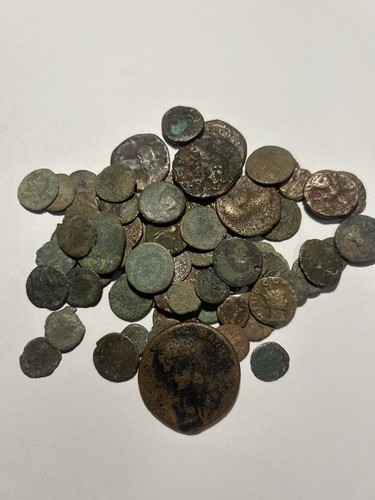 Moneta romana antica - , casuale