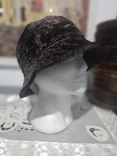 Cappello donna in ASTRAKAN
