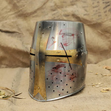 Elmetto crociato con croce in