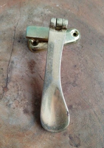 Chiusura per finestra vintage