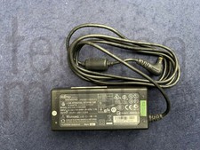 Fujitsu Siemens S26113-E519-V15 0335C2065 Alimentatore 20V 3,25A 65W 5,5 x 2,5mm