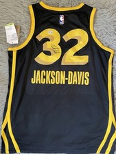 Maglia firmata Trayce