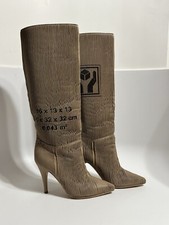 Stivali Moschino AW2017 in