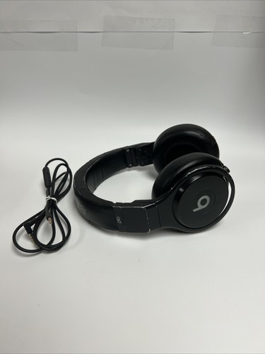 Discontinued beats by dr - by,
