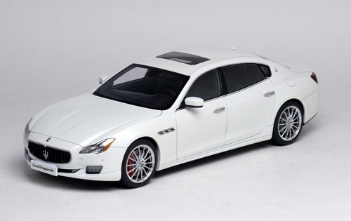 Autoart 75808 maserati - 1/18,