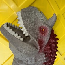 Disney dinosauro Carnotaurus
